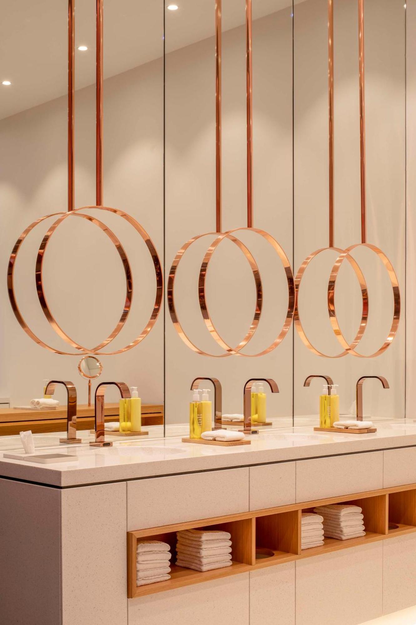 Andaz Munich Schwabinger Tor, By Hyatt Hotel Ngoại thất bức ảnh Bathroom fixtures