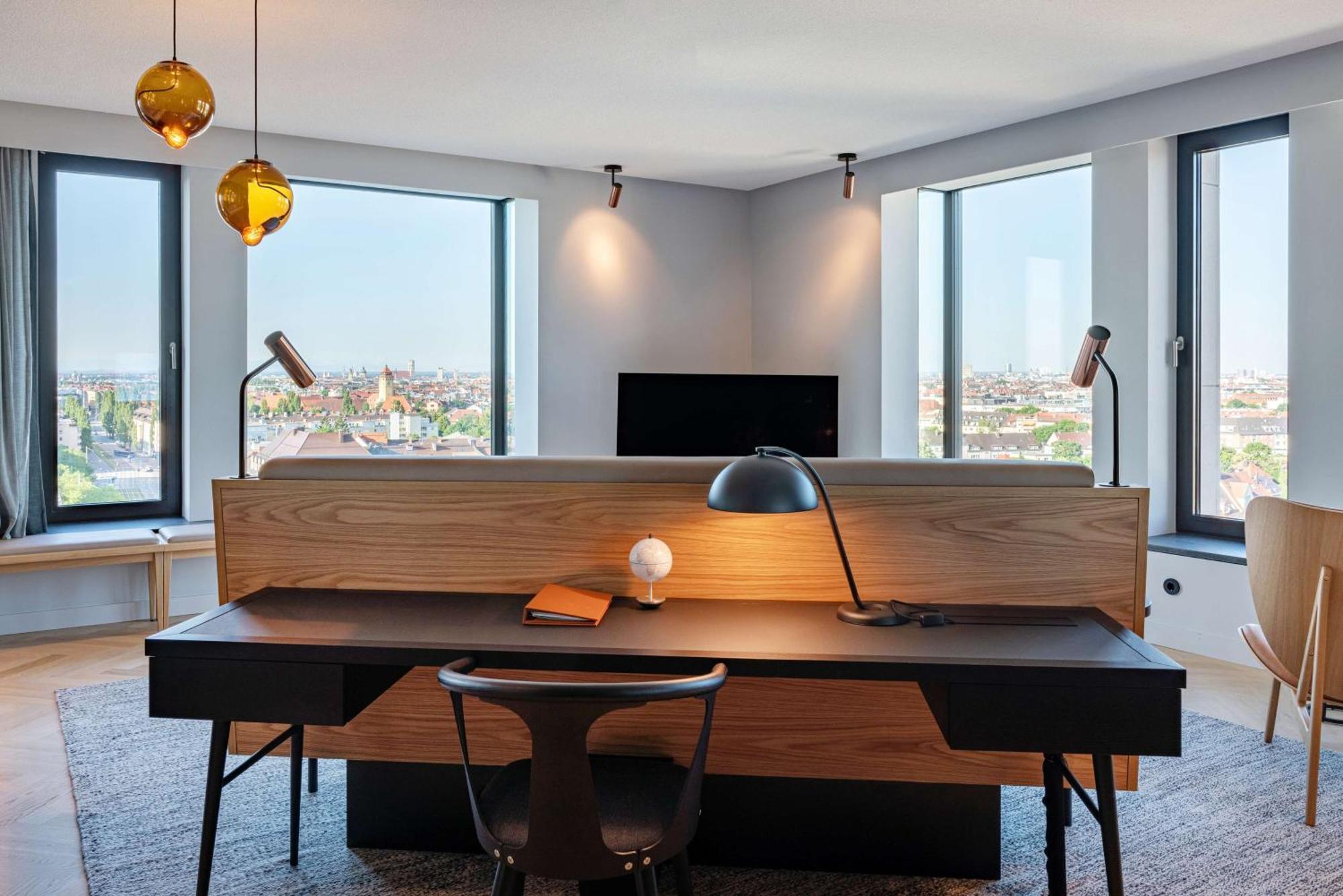 Andaz Munich Schwabinger Tor, By Hyatt Hotel Ngoại thất bức ảnh A work space in a serviced apartment
